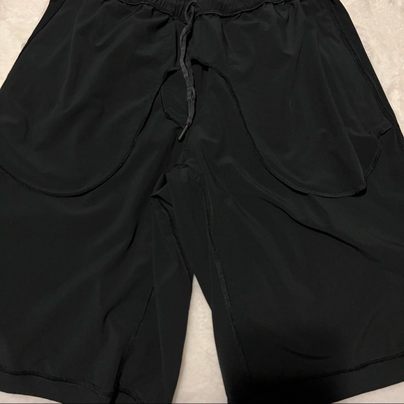 Lululemon 🍋 Training Athletic Running black shorts M - Picture 3 of 7